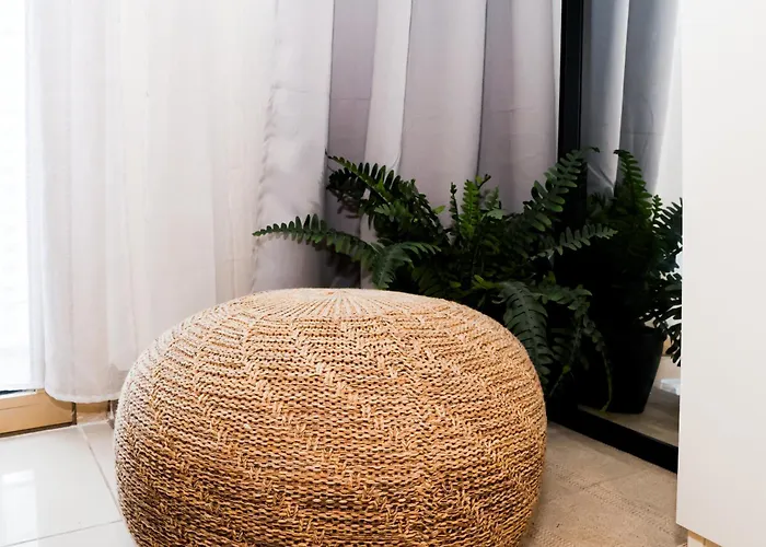 Charlie's Staycation At Coast Residences * Manila